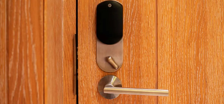 Automatic Locking Door Knob San Juan Capistrano